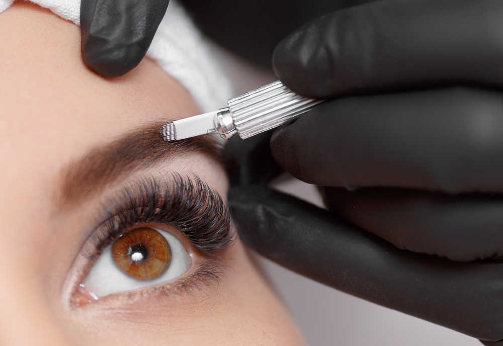 microblading des sourcils latitude zen